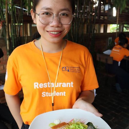 Sala Bai Hotel & Restaurant School Siem Reap Exterior photo